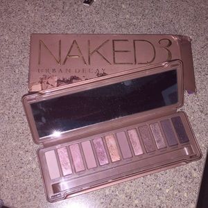 Naked 3 Pallete